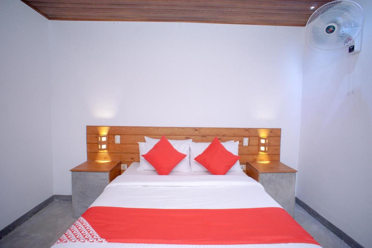 Pineview Hotel Unawatuna Exterior foto